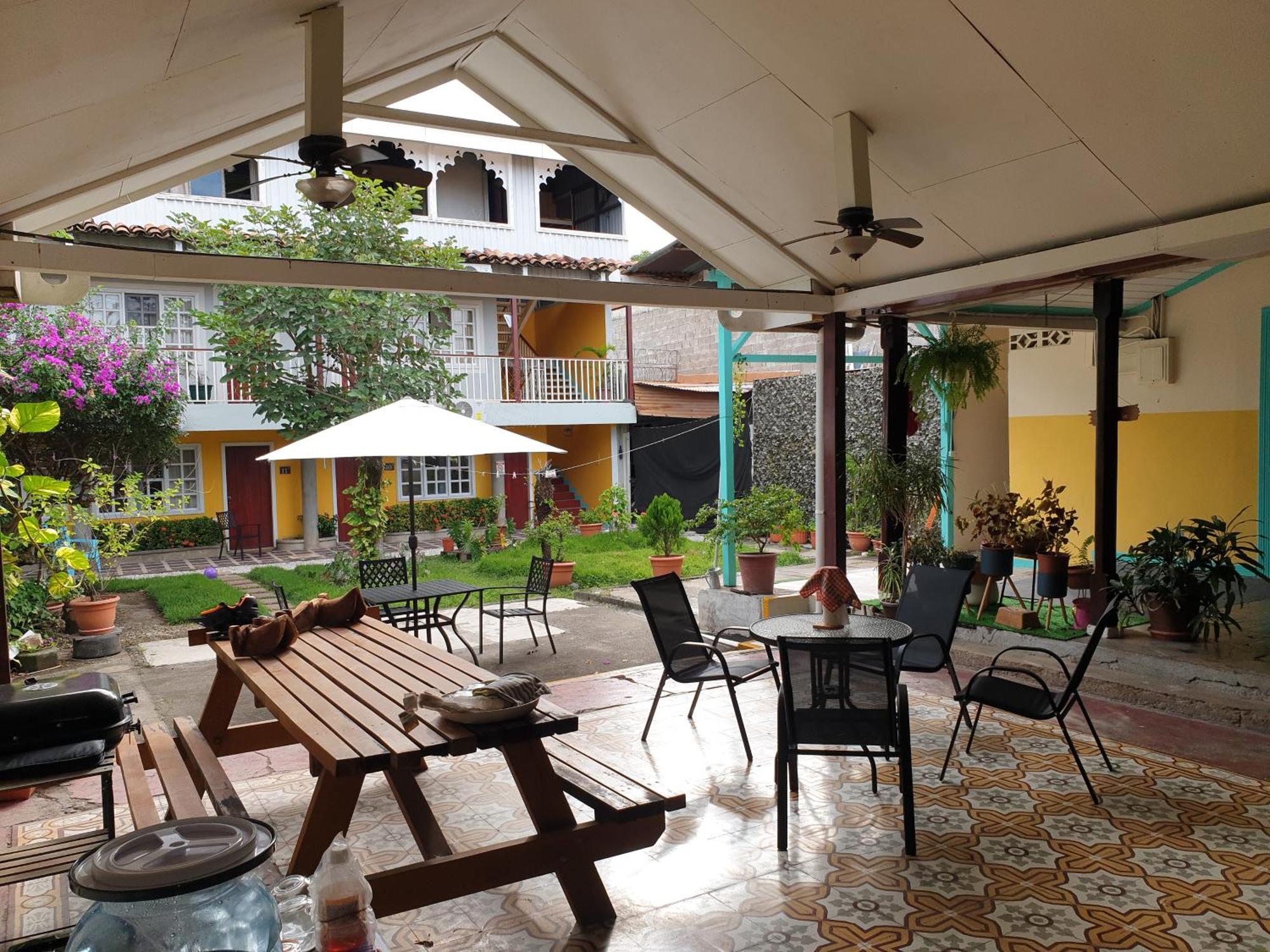 Hotel 리베리아 외부 사진