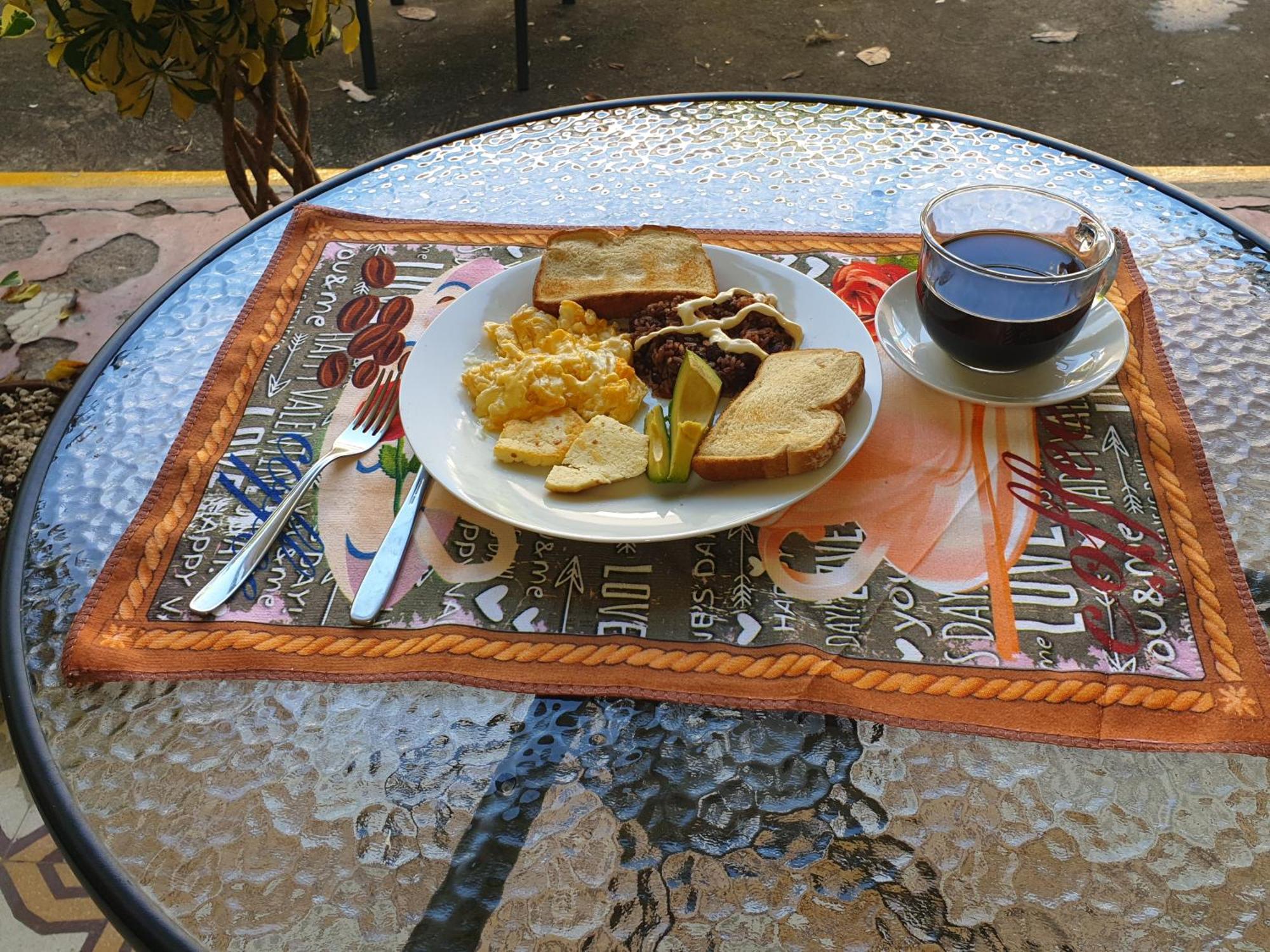 Hotel 리베리아 외부 사진